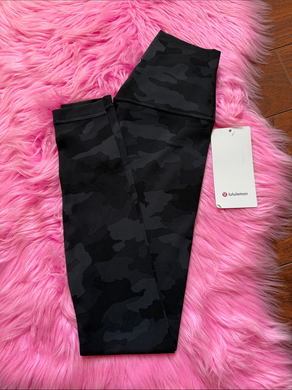Lululemon size 4 align HR 28” heritage 360 camo deep coal multi NWT